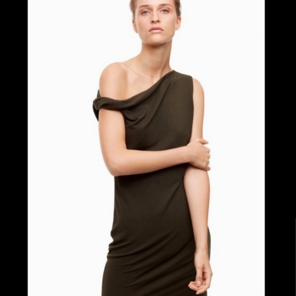 #123 Babaton Aritzia Size Large Bodycon Gabbard Twist Off Shoulder Dress NWT